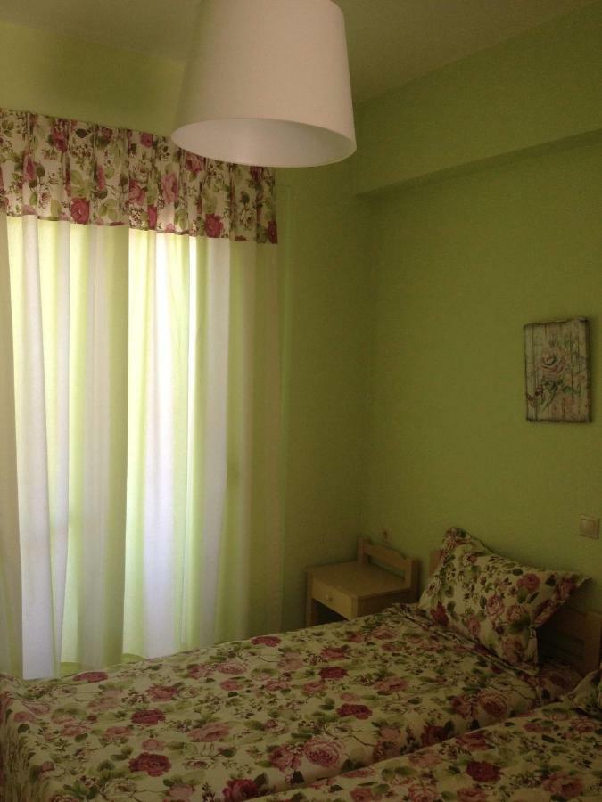 Erato1 Hotel Плакиас Екстериор снимка