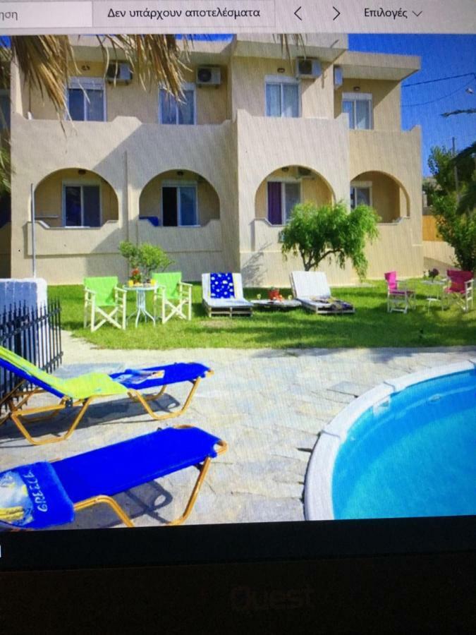 Erato1 Hotel Плакиас Екстериор снимка