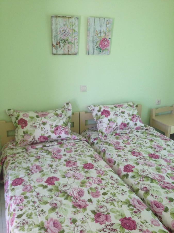 Erato1 Hotel Плакиас Екстериор снимка