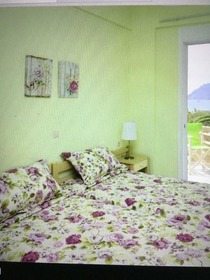 Erato1 Hotel Плакиас Екстериор снимка